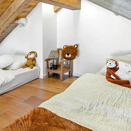 Pilanous Residence - E-Alpine Suite - Swiss Alps *