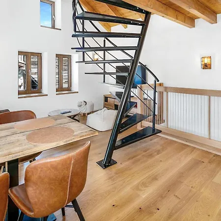 شقة Pilanous - E-alpine - Swiss Alps نينداز